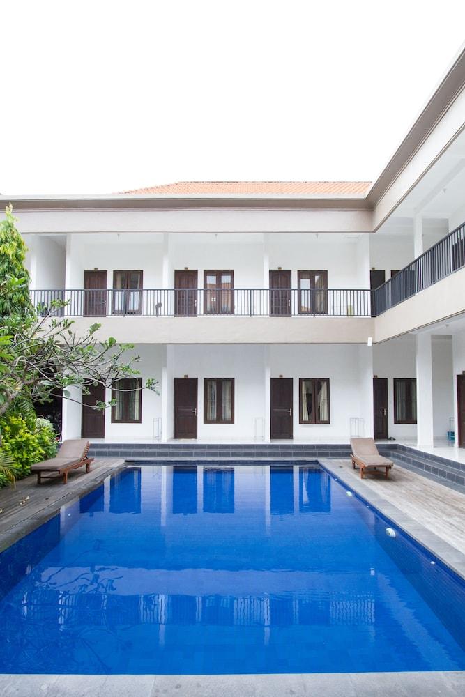 Seminyak Point Guest House Exteriér fotografie