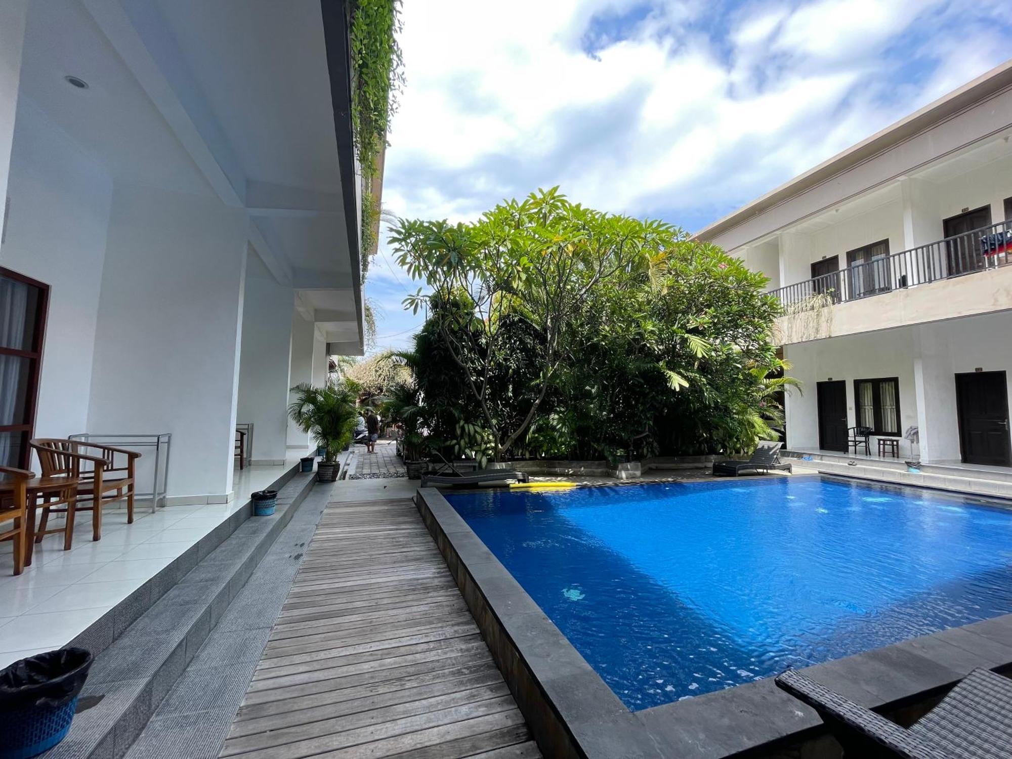 Seminyak Point Guest House Exteriér fotografie